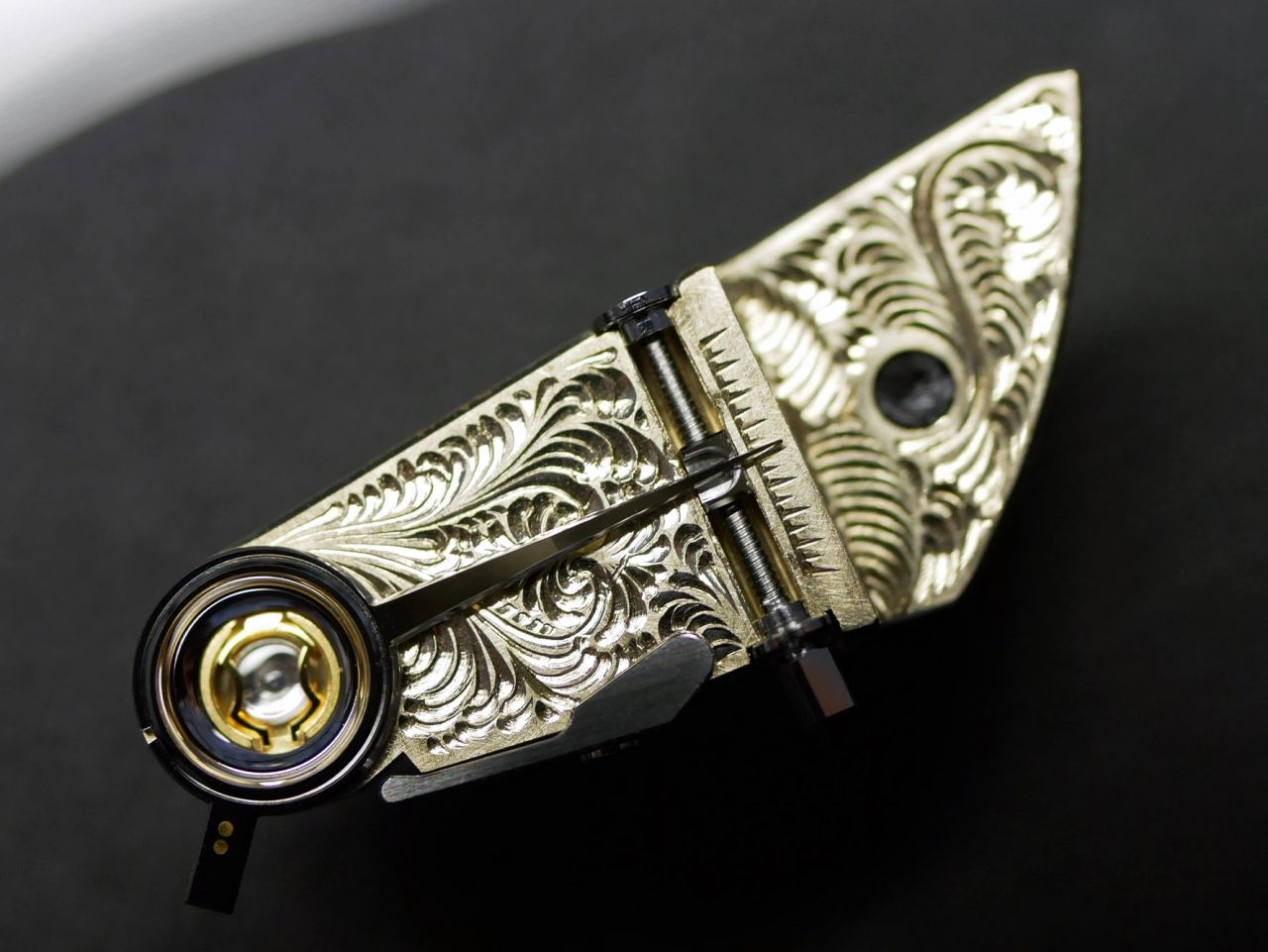Hand-engraved German silver balance cock on a Moritz Grossmann movement