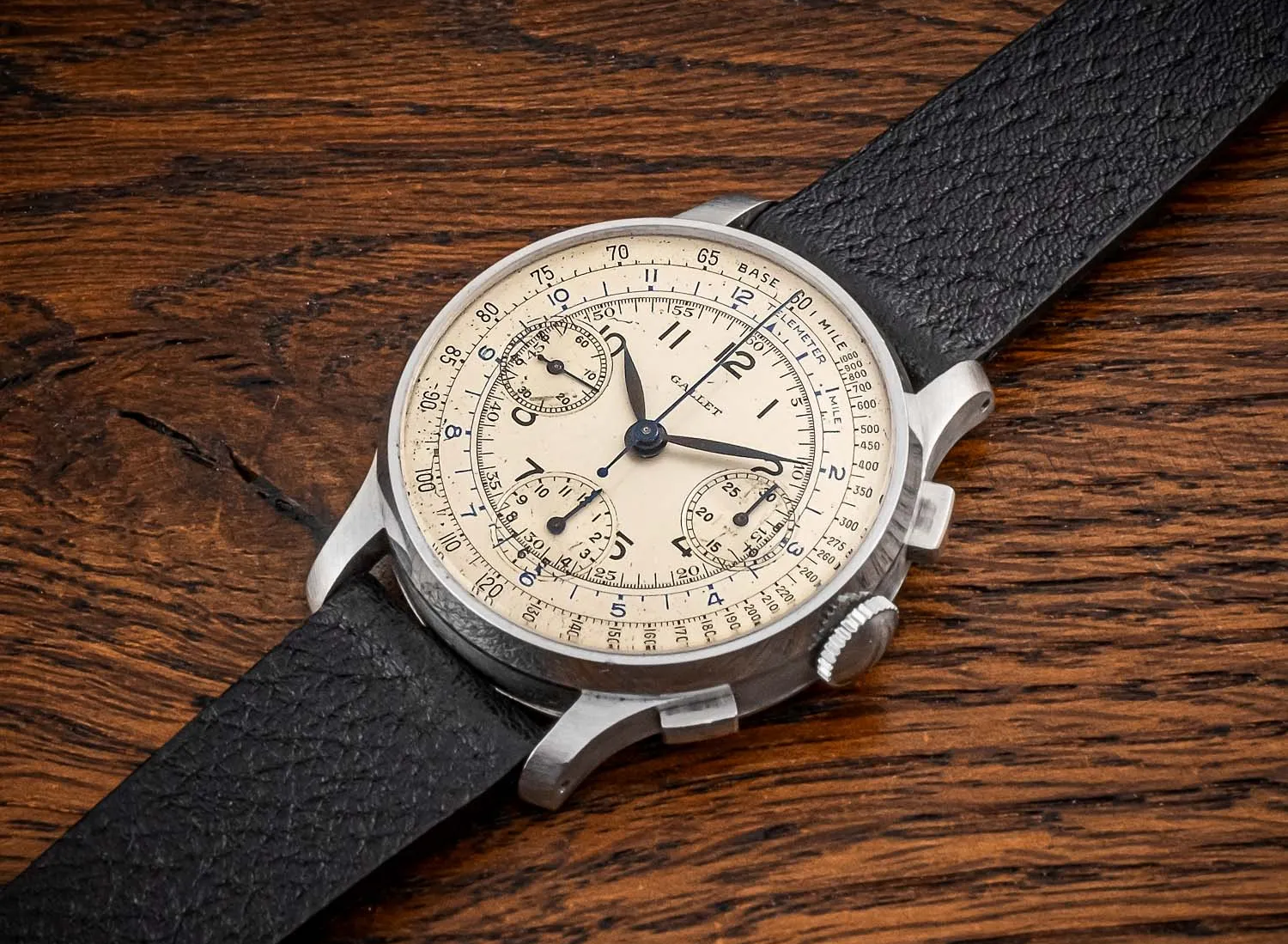 Vintage Gallet chronograph on a thin grained leather strap